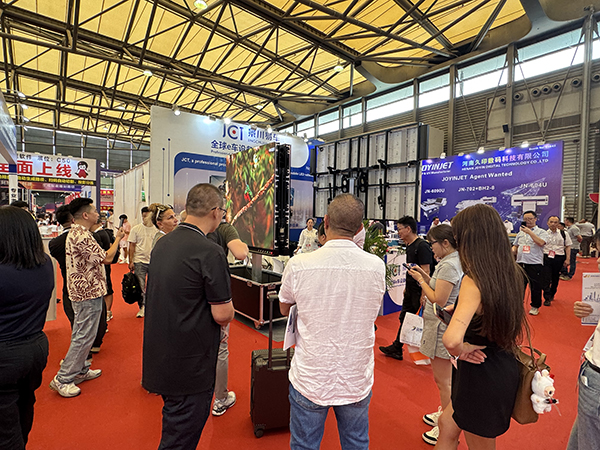 景川易车闪耀上海国际LED展（LED CHINA 2025 · shanghai）！ 创新科技引爆全场，火热现场远超预期